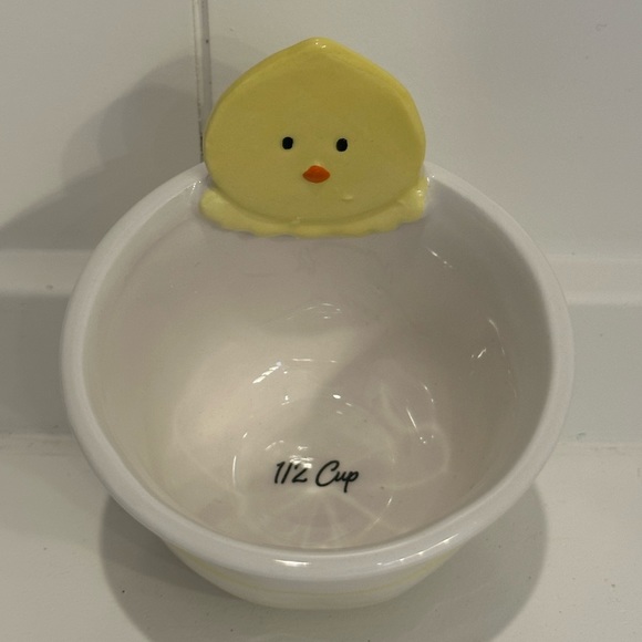 Bake shop Masterclass Easter Measuring Cups Bunny Chicks Flower and Egg - Picture 7 of 7